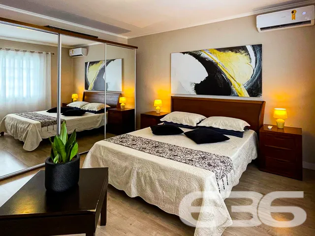 EXCELENTE IMÓVEL COM SUÍTE MASTER NO BAIRRO IRIRIÚ