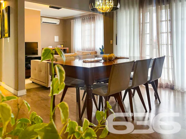 EXCELENTE IMÓVEL COM SUÍTE MASTER NO BAIRRO IRIRIÚ