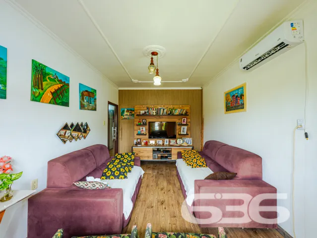 Ampla residência térrea no bairro Costa e Silva, J