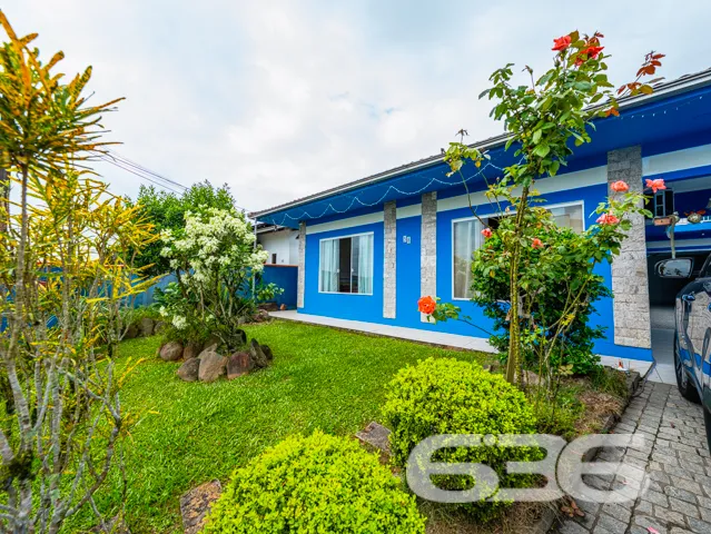 Ampla residência térrea no bairro Costa e Silva, J