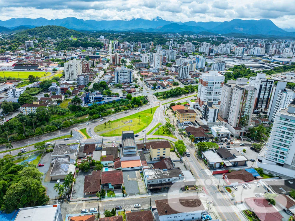Encontre a harmonia entre a cidade e a natureza ne