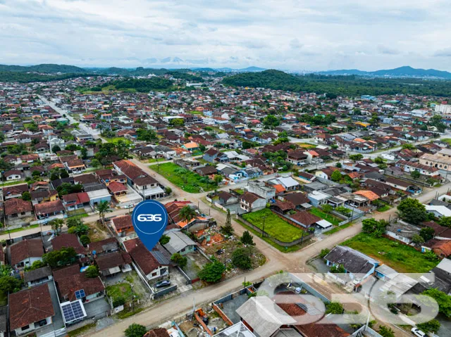 Descubra o seu próximo lar em Joinville! Este imóv