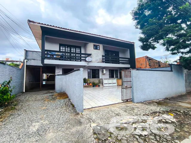 Este imóvel em Joinville, SC, no bairro Floresta, 