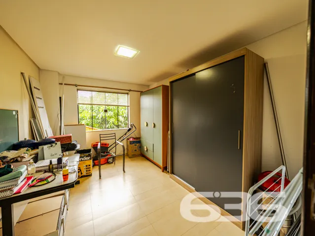 Descubra o encanto e a elegância neste sobrado loc