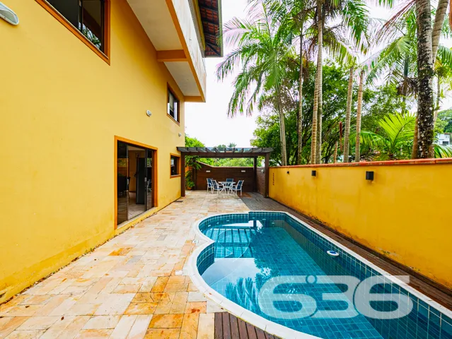 Descubra o encanto e a elegância neste sobrado loc