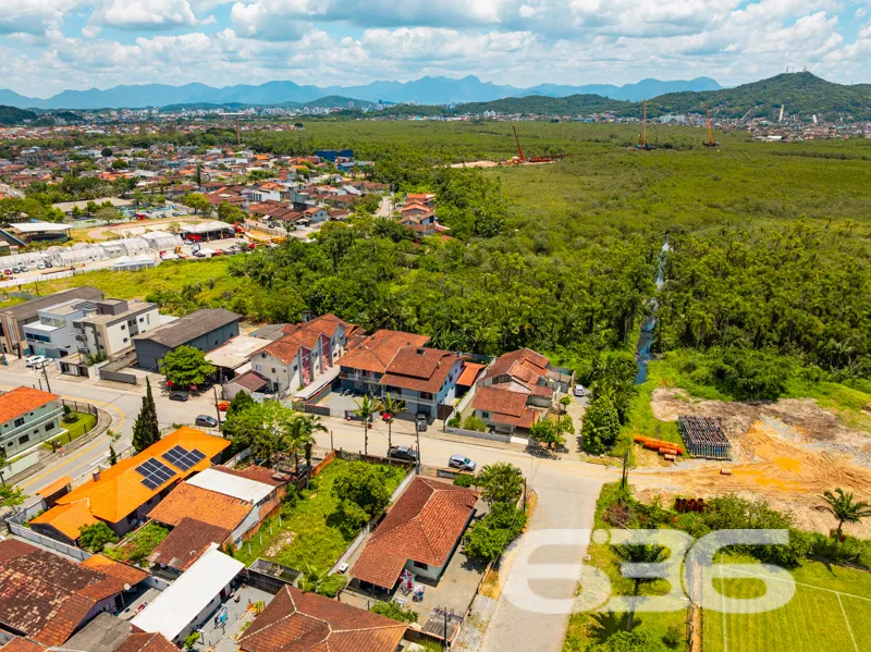 Descubra o lar dos seus sonhos em Joinville! 

Apr