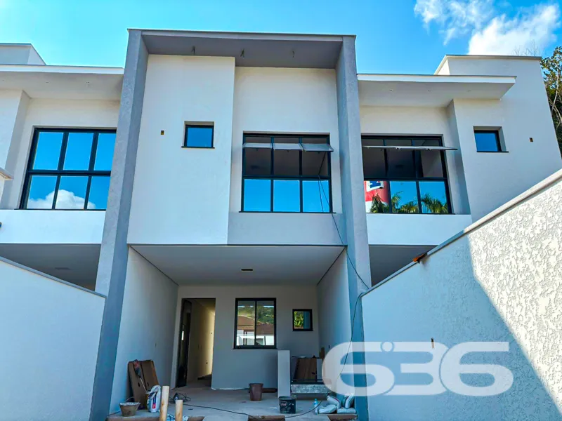 🏡 Descubra o Seu Novo Lar em Joinville, Bom Retir