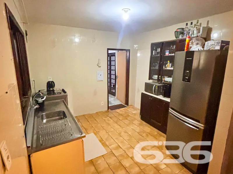 Oportunidade Única em Joinville: Residência Térrea