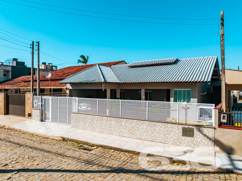 Bem-vindo ao seu novo lar no litoral catarinense! 