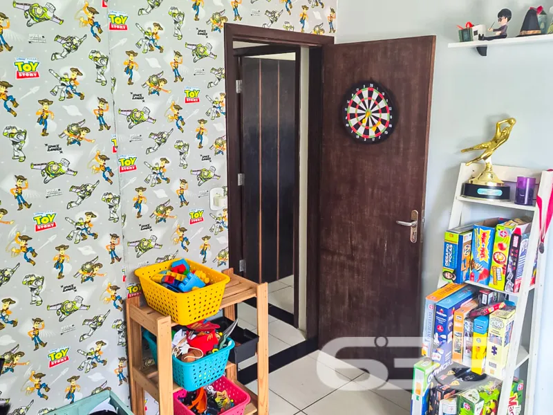 Maravilhosa Casa Térrea à Venda no Bairro Costa e 