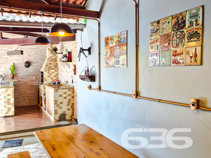 Maravilhosa Casa Térrea à Venda no Bairro Costa e 