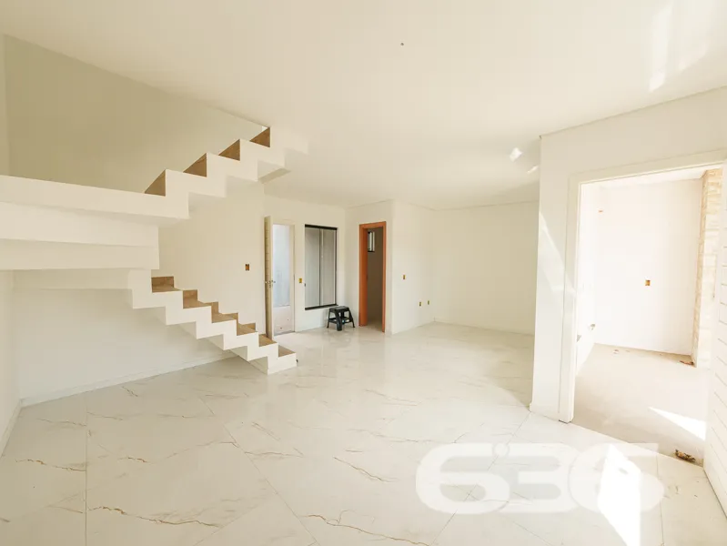 MagnĂfica Oportunidade em Joinville: Sobrado de Al