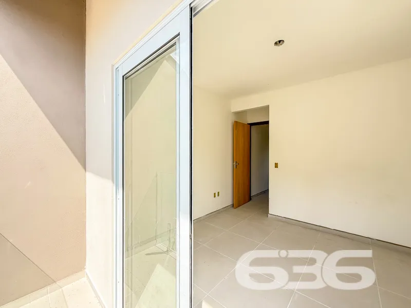 Viva no Coração de Joinville: Seu Novo Sobrado Esp