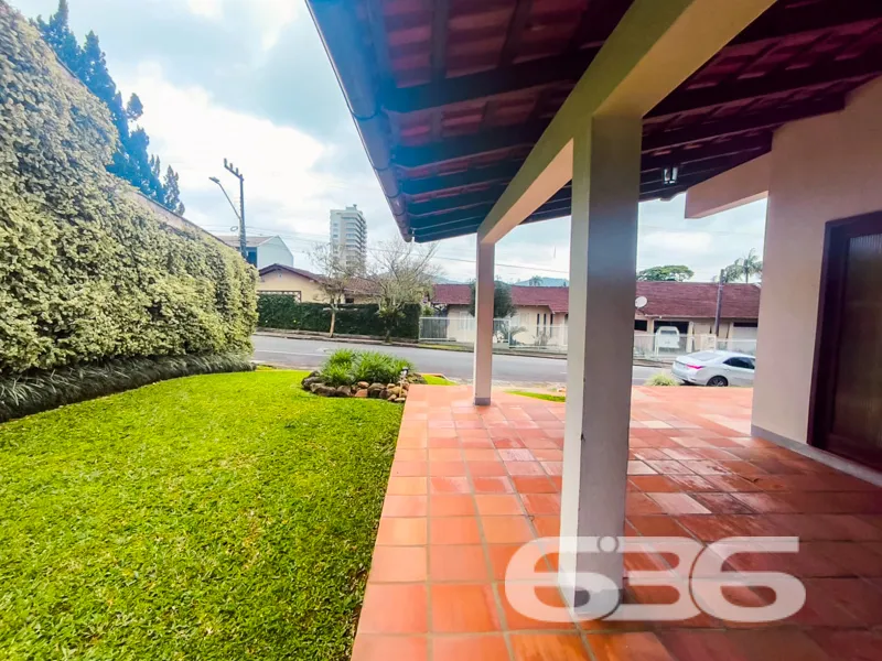 Excelente Oportunidade: Residência Térrea no Bairr