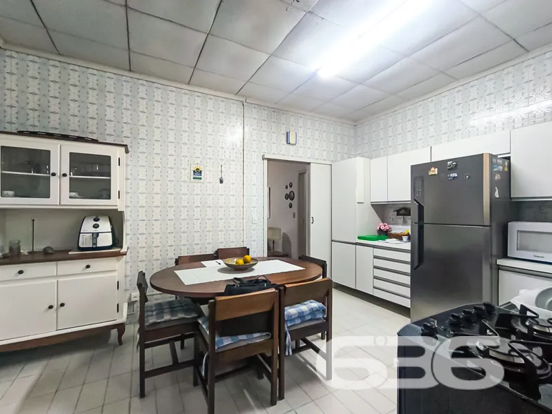 Excelente Oportunidade: Residência Térrea no Bairr