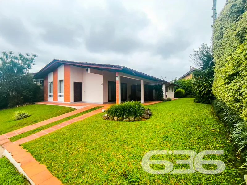 Excelente Oportunidade: Residência Térrea no Bairr