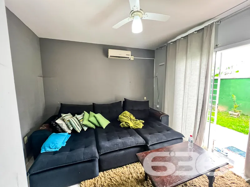 Descubra o seu próximo lar na charmosa Vila Nova, 