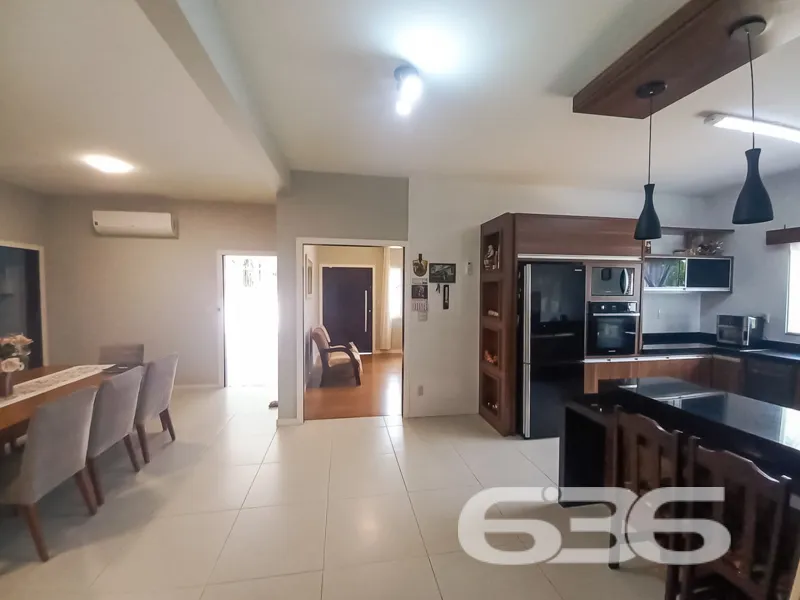 OPORTUNIDADE ÚNICA EM JOINVILLE - SOBRADO DOS SONH