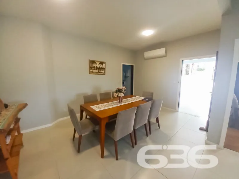 OPORTUNIDADE ÚNICA EM JOINVILLE - SOBRADO DOS SONH