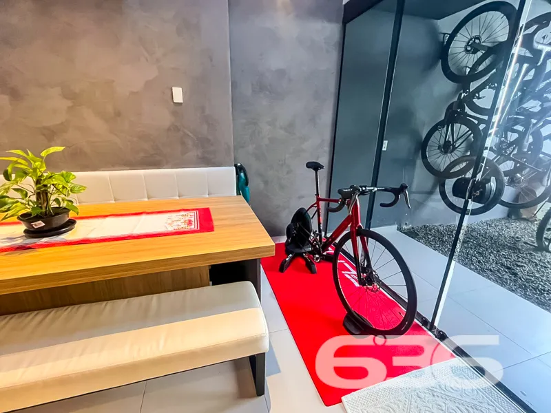 Descubra Seu Novo Lar em Joinville - Um Sobrado qu