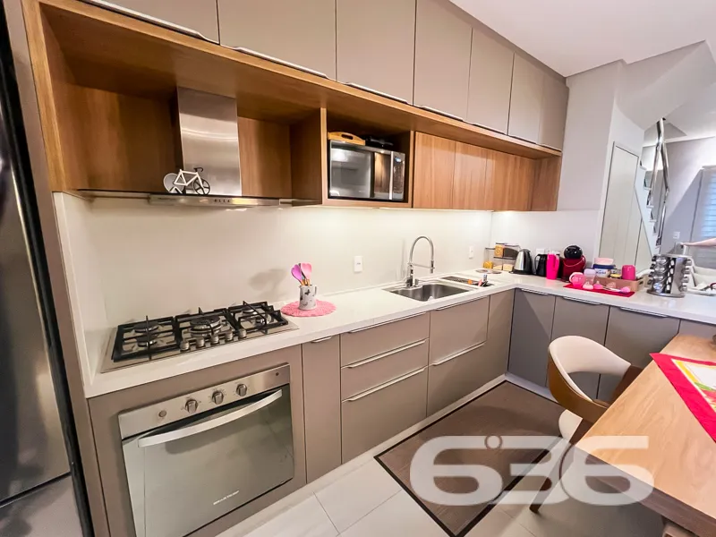 Descubra Seu Novo Lar em Joinville - Um Sobrado qu