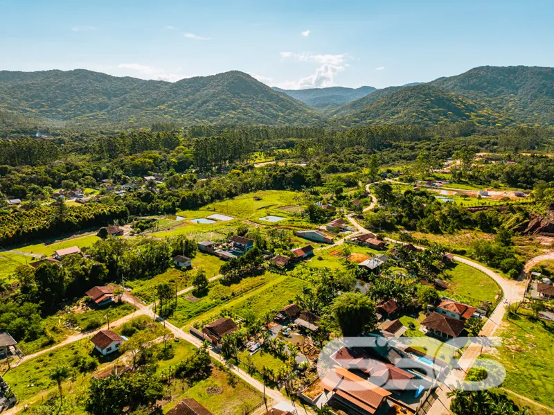 Imagine ter um refúgio em meio à natureza, em rua 