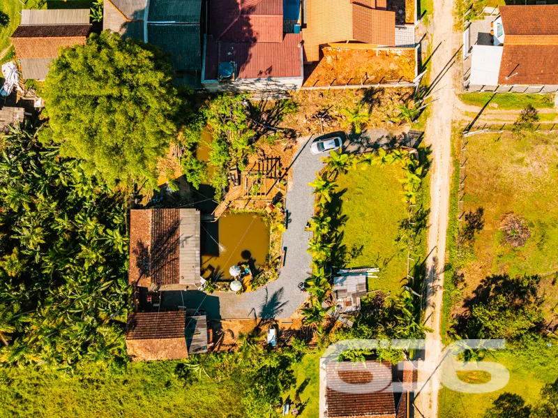 Imagine ter um refúgio em meio à natureza, em rua 
