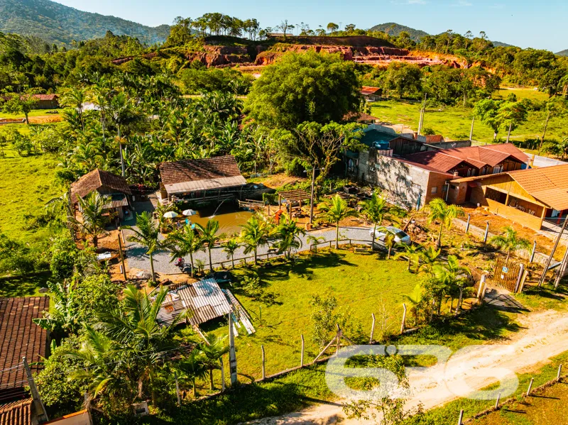 Imagine ter um refúgio em meio à natureza, em rua 