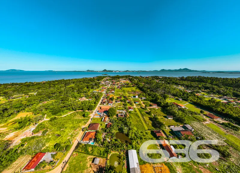 Imagine ter um refúgio em meio à natureza, em rua 