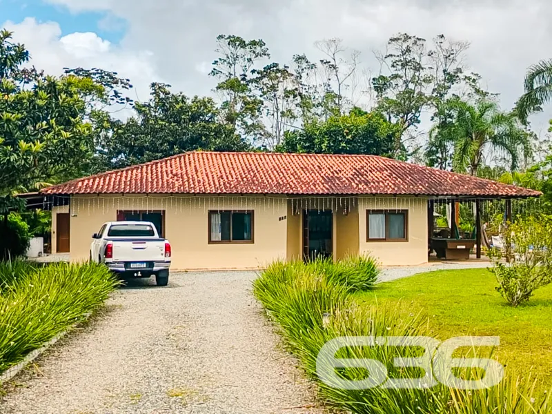 Exclusiva Oportunidade: Chácara dos Sonhos em Baln