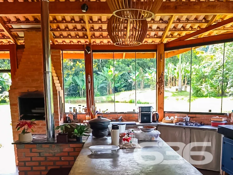 Descubra um oásis de tranquilidade e conforto em m