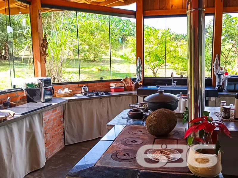 Descubra um oásis de tranquilidade e conforto em m