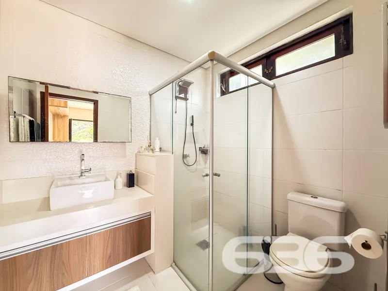 Apresentamos uma oportunidade única para você adqu