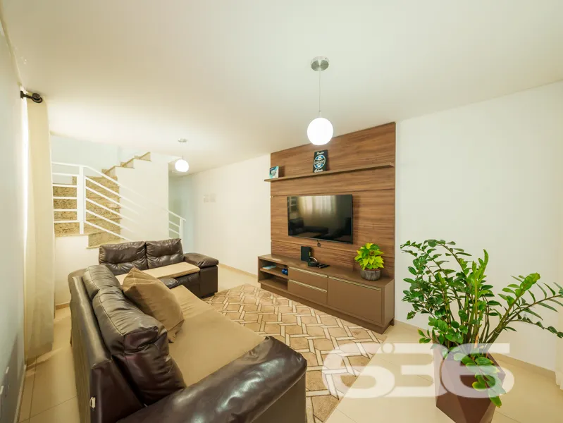 Seu Novo Lar em Joinville - Um Sobrado dos Sonhos 