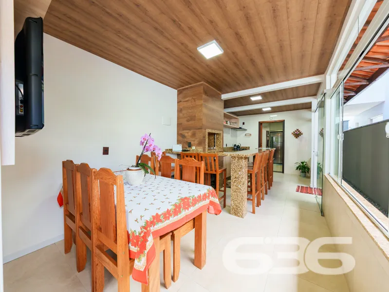 Seu Novo Lar em Joinville - Um Sobrado dos Sonhos 