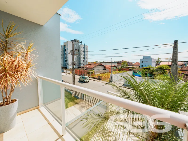 Seu Novo Lar em Joinville - Um Sobrado dos Sonhos 