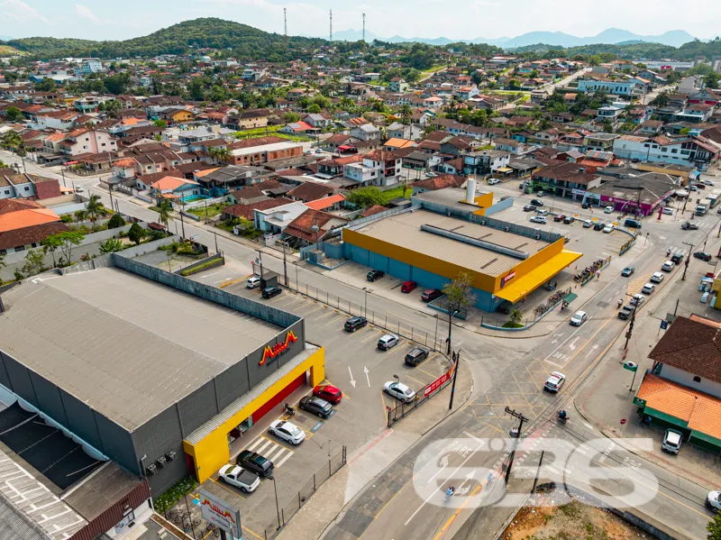 Seu Novo Lar em Joinville - Um Sobrado dos Sonhos 