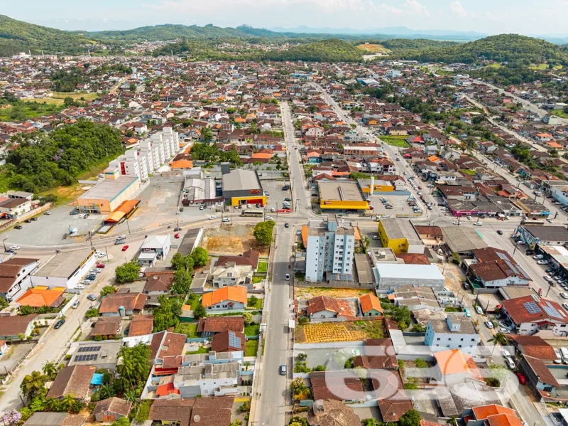 Seu Novo Lar em Joinville - Um Sobrado dos Sonhos 