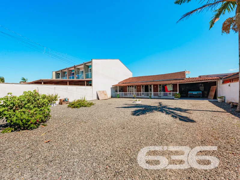 Casa à venda em Joinville, SC no bairro Vila Nova: