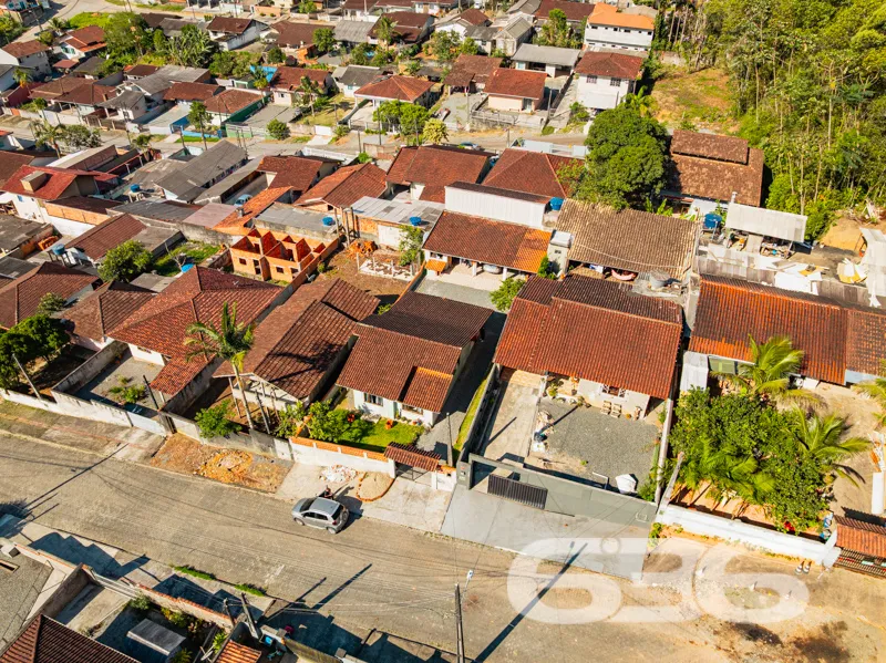 Casa térrea à venda no bairro João Costa, Joinvill