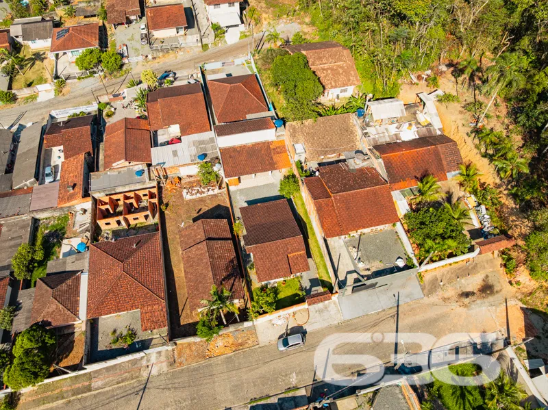 Casa térrea à venda no bairro João Costa, Joinvill