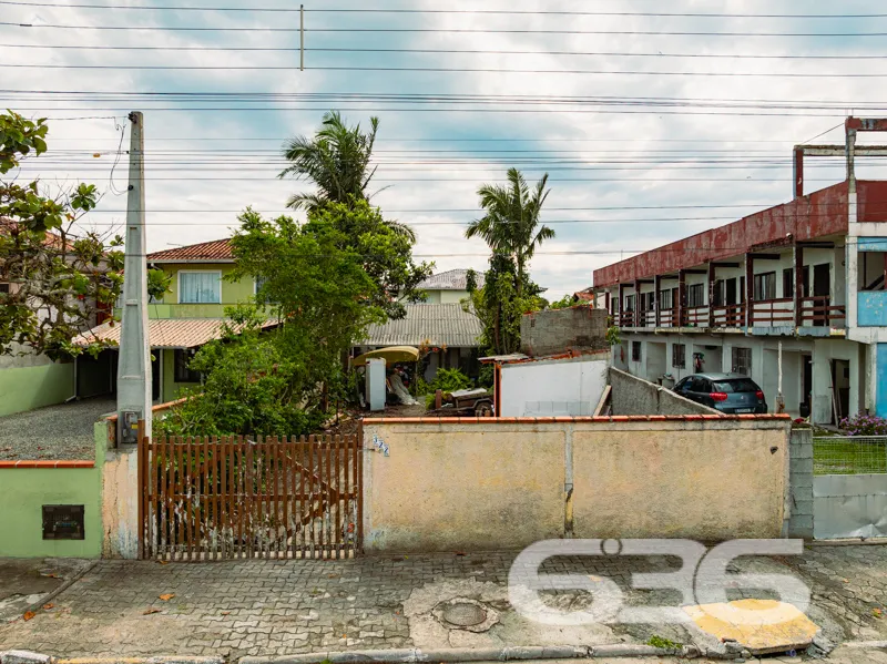 Onde a casa encontra o mar e a rotina vira leve

I