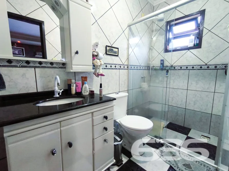 Casa à venda no Boa Vista, Joinville/SC, em rua pa