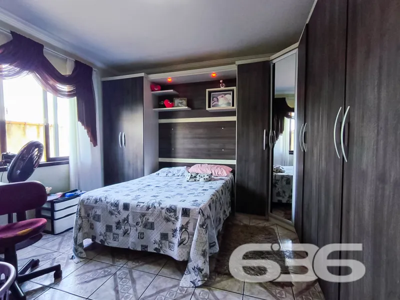 Casa à venda no Boa Vista, Joinville/SC, em rua pa