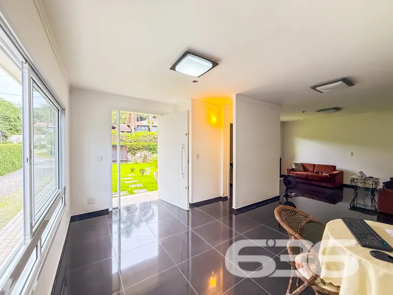 **Incrível Oportunidade em Saguaçu, Joinville - Re