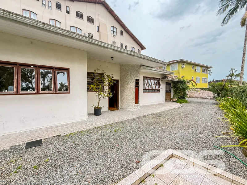 **Incrível Oportunidade em Saguaçu, Joinville - Re