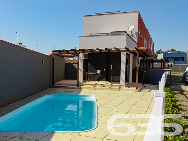 RESIDĂNCIA COM SUĂTE + 2 QUARTOS NO BAIRRO ITAUM