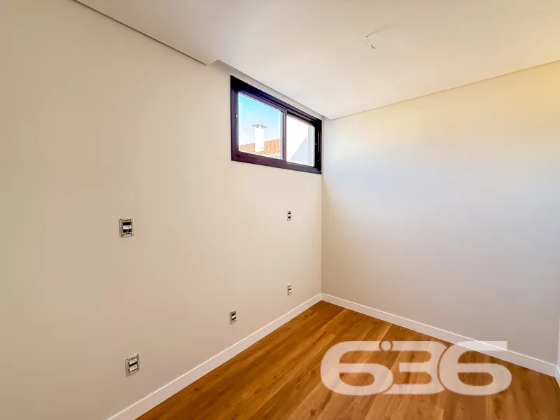 Residência sobrado à venda no Saguaçu, Joinville/S