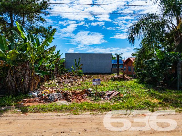Descubra o Local dos Seus Sonhos em Balneário Barra do Sul

Apresentamos uma excelente oportunidade para quem deseja construir o lar dos sonhos ou investir em uma região em expansão. Com mais de 30 anos de experiência no mercado imobiliário, a 636 Negócios Imobiliários tem o prazer de oferecer este magnífico terreno localizado em Balneário Barra do Sul, no bairro de Salinas.

Localização Privilegiada: Situado a apenas 750 metros da serena orla de Balneário Barra do Sul, este terreno é perfeito para aqueles que sonham com um retiro próximo ao mar, combinando a tranquilidade do litoral com fácil acesso às comodidades urbanas. A orientação sul do terreno garante uma iluminação ideal, aproveitando o clima ameno da região.

Viva o Melhor de Balneário Barra do Sul: Balneário Barra do Sul é conhecido por suas belas paisagens naturais e ambiente acolhedor. A região oferece uma ótima qualidade de vida com acesso a escolas, mercados, e áreas de lazer, ideal para famílias ou para quem busca um escape da rotina agitada da cidade grande.

Por Que Escolher a 636 Negócios Imobiliários? Com uma trajetória de mais de três décadas de sucesso, somos especialistas em encontrar os melhores imóveis para nossos clientes. Nosso compromisso com a excelência e a satisfação do cliente é evidenciado pelo alto padrão de serviço e pela confiança que construímos no mercado.

Investir em um terreno é mais do que uma compra, é a realização de um sonho. E nós, da 636 Negócios Imobiliários, estamos aqui para ajudar a tornar este sonho realidade com a segurança e a expertise que só uma empresa líder de mercado pode oferecer.

636 NEGÓCIOS IMOBILIÁRIOS: A SUA MELHOR ESCOLHA
Com mais de 30 anos de experiência, a 636 Negócios Imobiliários é sua parceira ideal para encontrar o imóvel perfeito. Estamos prontos para ajudá-lo a fazer deste imóvel o seu novo lar.
 
Telefone: (47) 3451-0636
WhatsApp: (47) 99190-0636
 
Não perca esta oportunidade única. Visite nosso site para mais informações: i636.com.br