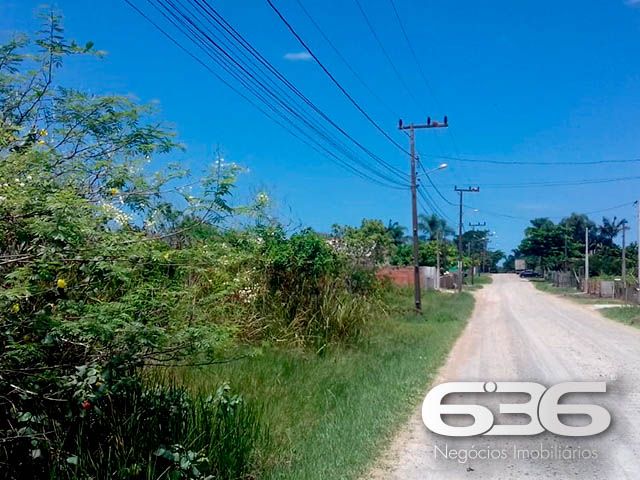 OPORTUNIDADE DE TERRENO EM BALNEÁRIO BARRA DO SUL, SANTA CATARINA
São 360m² de terreno com área muito boa para investimento, com 12m² de fundos e 30m² de lados. Terreno de topografia plana e regular, pronto para obras.
Perfeito para você que deseja começar aquela construção dos sonhos.
Localizado no bairro Pinheiros, em Balneário Barra do Sul, município de suma importância para o estado de Santa Catarina, possui inúmeras opções de lazer e passeios com maravilhosas paisagens e praias exuberantes.
Terreno localizado no Loteamento Maria Fernanda, próximo de estabelecimentos e comércios de grande utilidade diária como, mercado, restaurante, pousada e outros serviços. Com fácil acesso para a rodovia SC-415, há cerca de 680 metros de distância da lagoa Maria Fernanda.
Gostou? Então agende já sua visita com um de nossos corretores e saiba mais sobre esse vantajoso e oportuno investimento.
Esperamos por você!!!
Fale conosco:
Telefone: (47) 3448-3636
WhatsApp: (47) 99190-0636
Imobiliária 636.